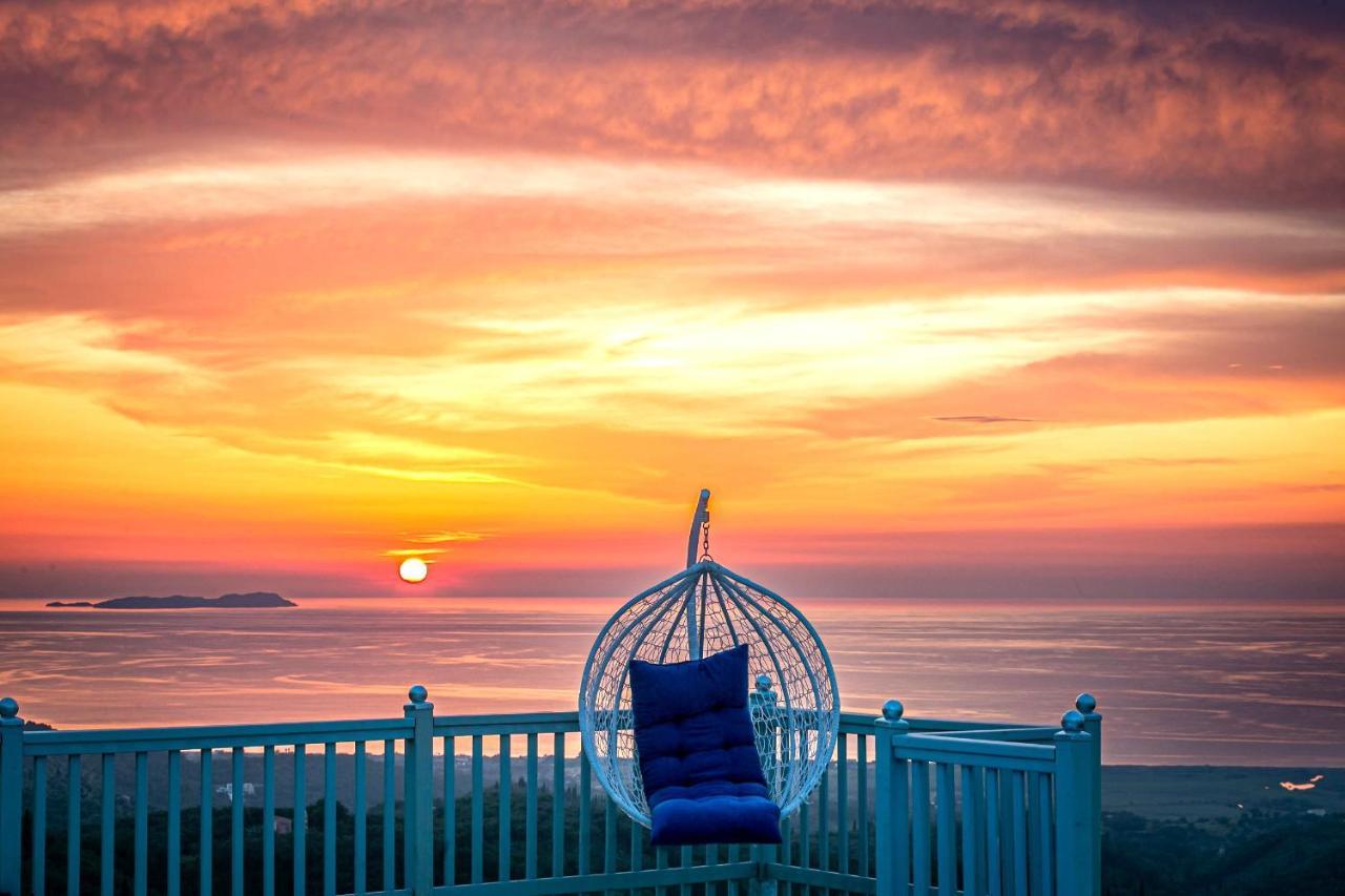 Villa Orizontas Corfu, Private With Breathtaking Views *