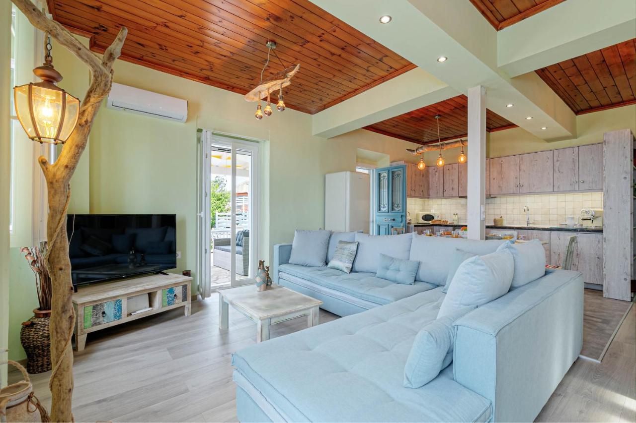 Orizontas Corfu, Private With Breathtaking Views Loutses